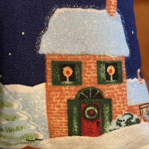 Hand Crafted Flying Angel Snowmen Pillows (2) - Picture 10 of 11